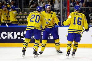 Швеция – чемпион мира по хоккею, обыграв Канаду по буллитам