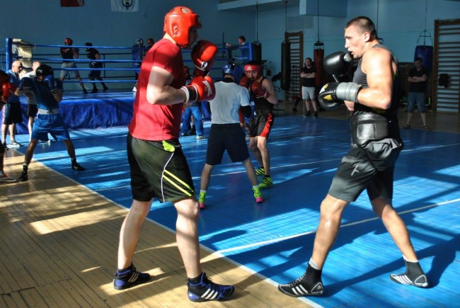 Сборная Украины по боксу готовится к чемпионату Европы (Фото)