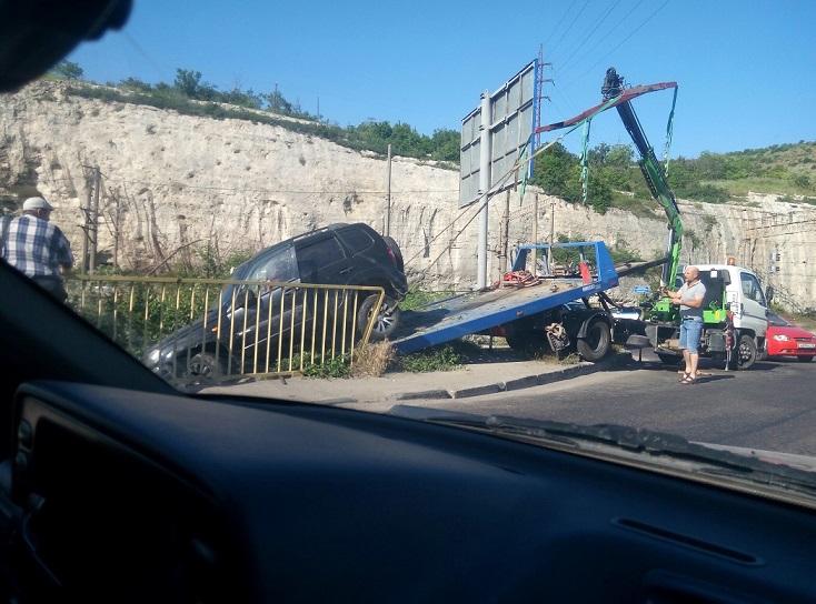 В ДТП на крымских линиях погибли два человека, семеро потерпевших [аварийная хроника 10 июня]