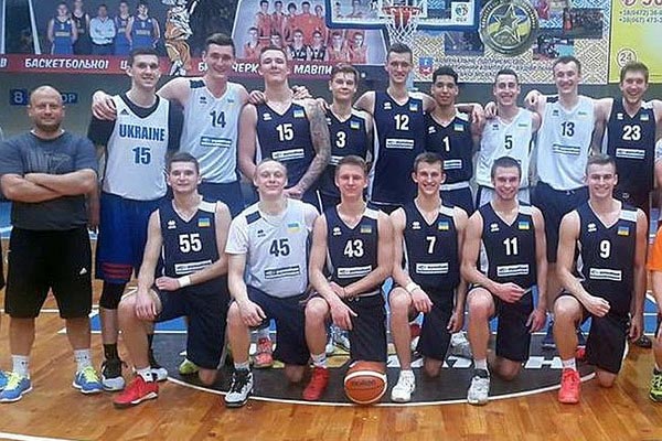 Молодежная сборная Украины по баскетболу победила хозяев турнира в Италии