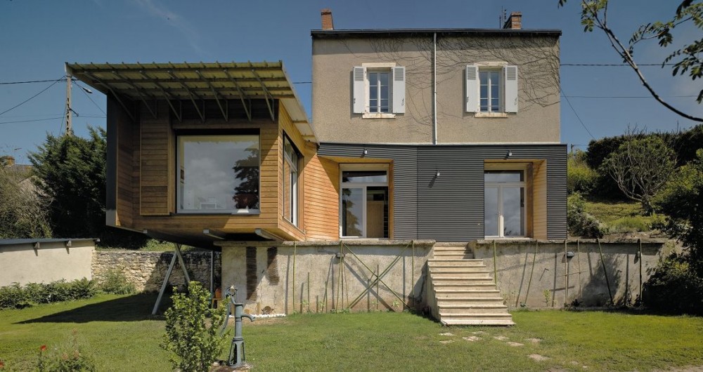 Красивые частные дома: проекты atelier alassouer — французский домик, готовый к полёту, сен-марсель