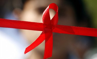 В мире почитай вдвое сократилась смертность от СПИДа