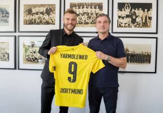 Ярмоленко официально перебежал в дортмундскую «Боруссию». И уже получил футболку с номером 9