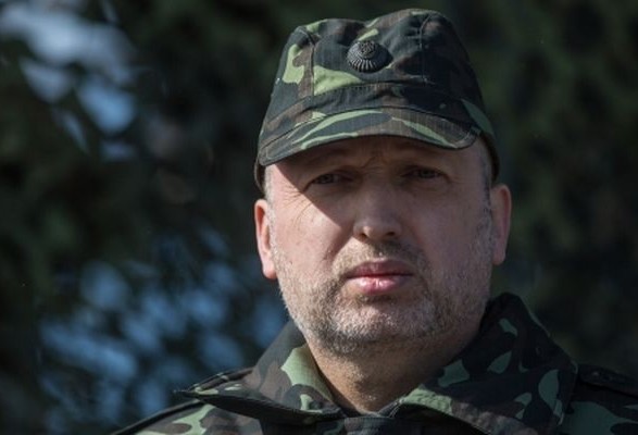 Турчинов приказал усилить меры безопасности для бойцов на Донбассе