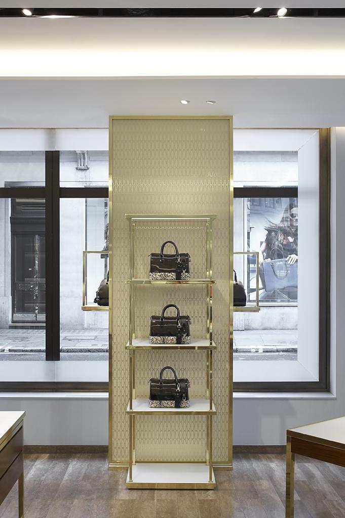 Изысканный стиль магазина сумок furla на риджент-стрит от hmkm, лондон, великобритания