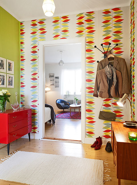 Искусство выбора цветовой гаммы: яркий дизайн небольшой квартиры