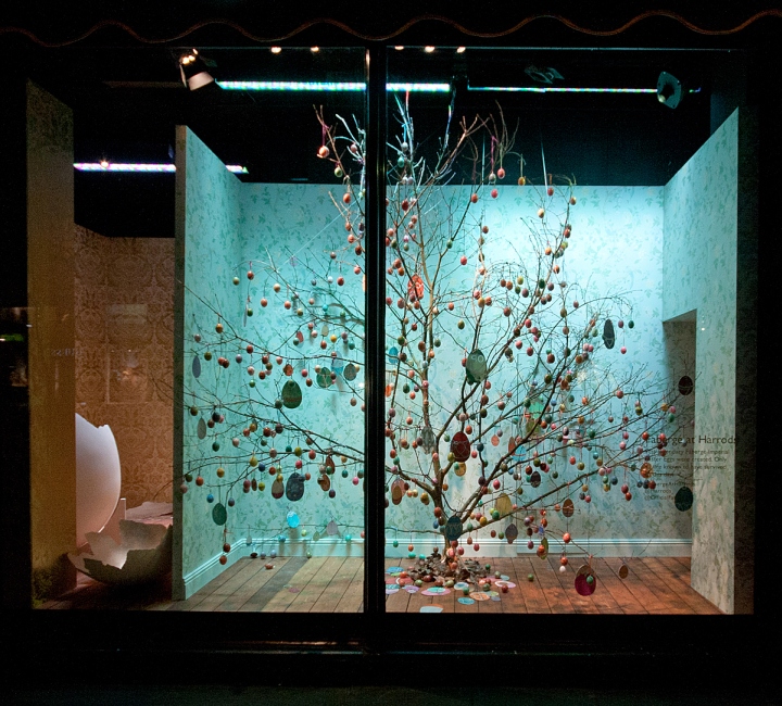Роскошный дизайн витрин фешенебельного универмага harrods, весна 2014, лондон