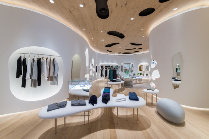 Концептуальный интерьер магазина элитной одежды и аксессуаров nemika по проекту кохи нава в токио, япония