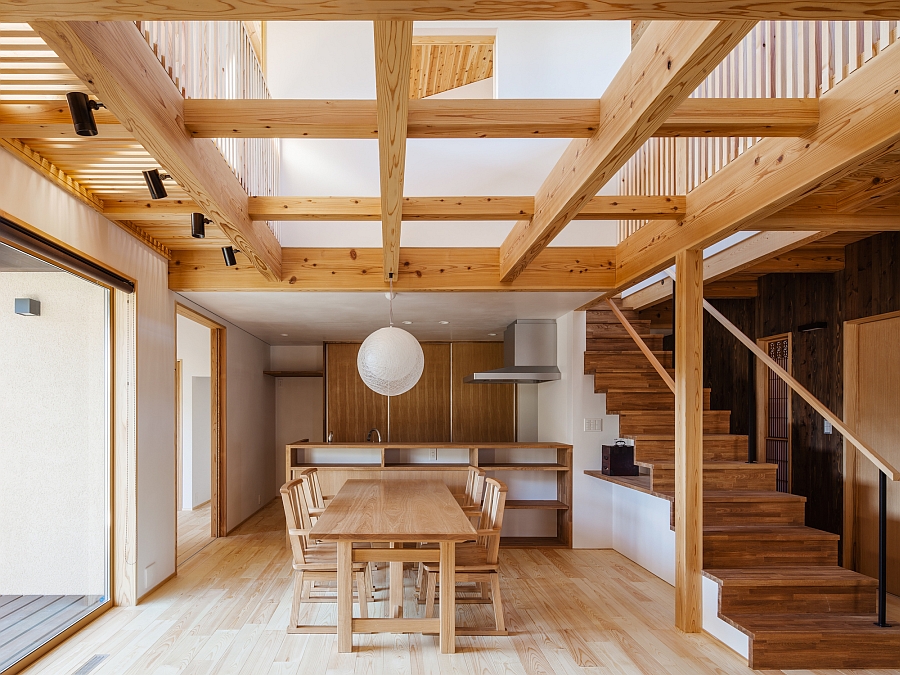 Элементы традиционного японского дизайна в современном проекте деревянного дома