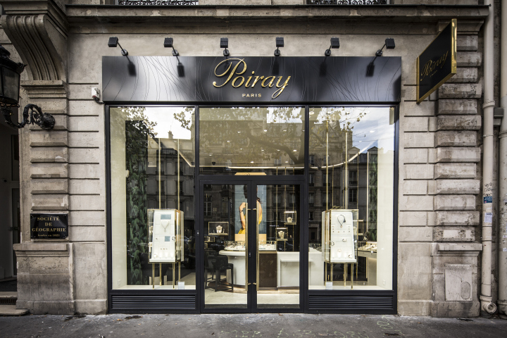 Эксклюзив и стиль – роскошный дизайн магазина престижных часов poiray в париже