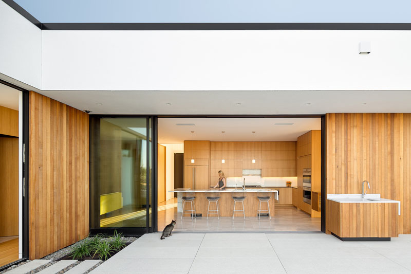 Интересный дизайн интерьера загородного дома от hennebery eddy architects