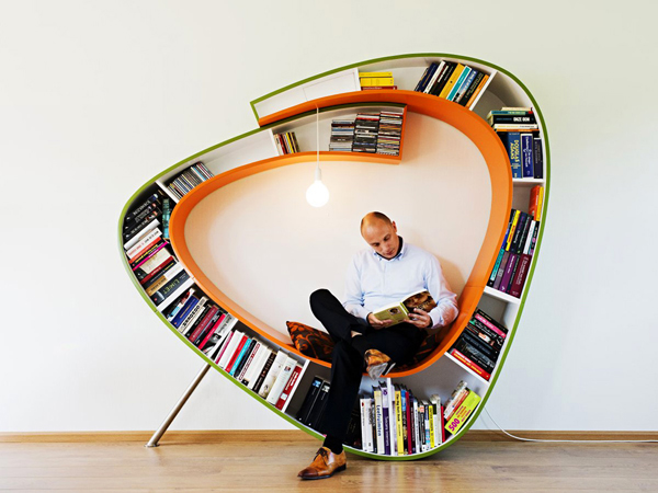 Спираль жизни, или необычная полка для книг bookworm от голландской дизайн-студии atelier 010