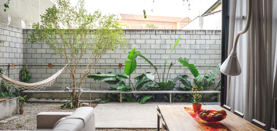 Необычный дом maracana house в сан-паулу — зелень городских джунглей от terra e tuma arquitetos associados