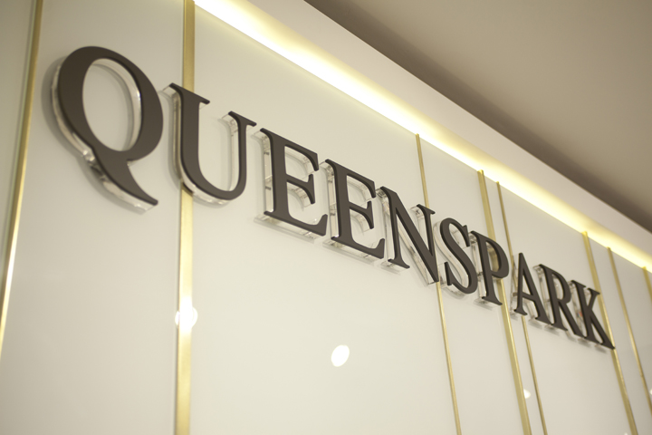Новый флагманский магазин «queenspark» — уникальное решение торгового интерьера от компании «tdc #038; co», юар