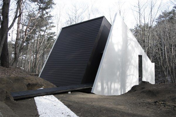 Лесной дом в виде конверта по проекту японских архитекторов